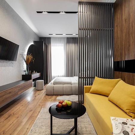 Dream Apartament On Drahomanova Street إلفيف المظهر الخارجي الصورة