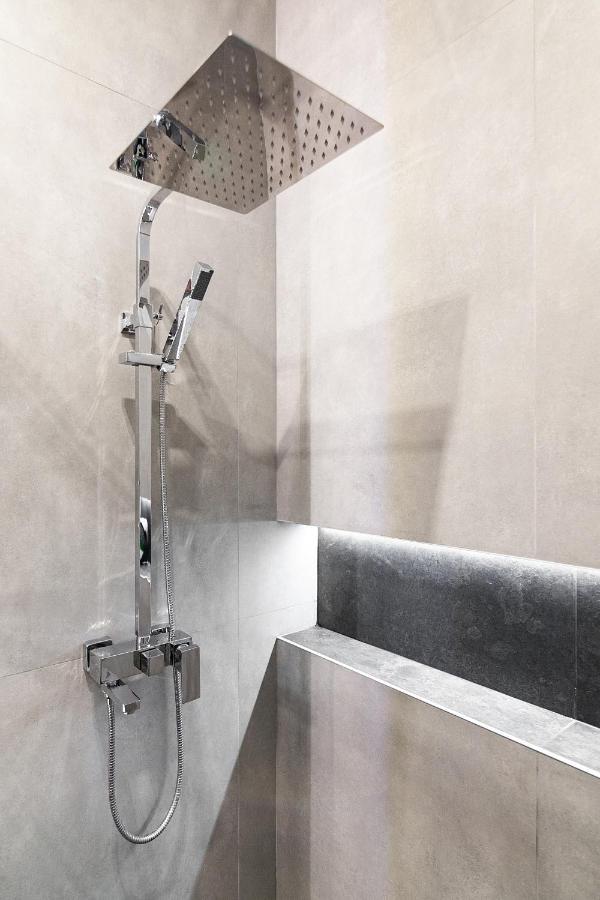 Dream Apartament On Drahomanova Street إلفيف المظهر الخارجي الصورة