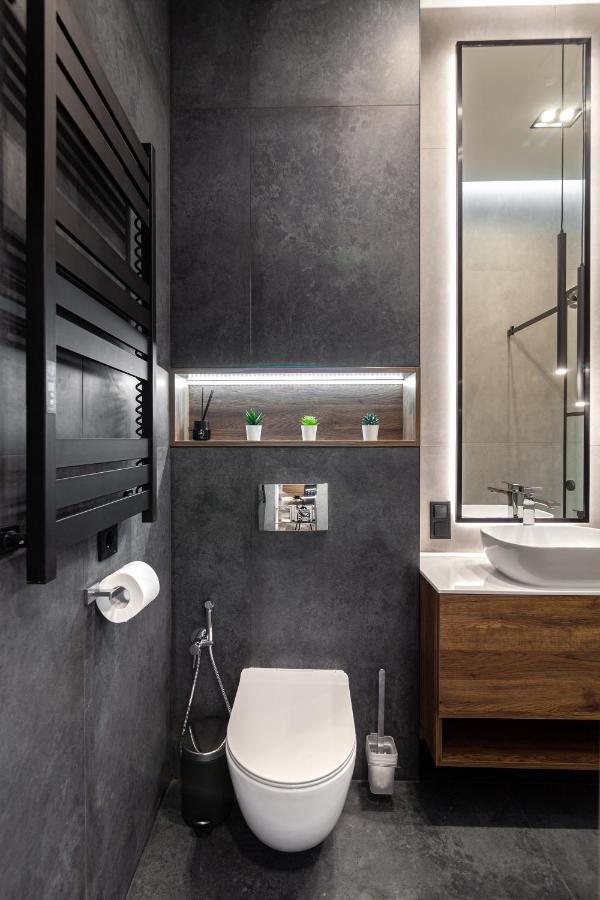Dream Apartament On Drahomanova Street إلفيف المظهر الخارجي الصورة