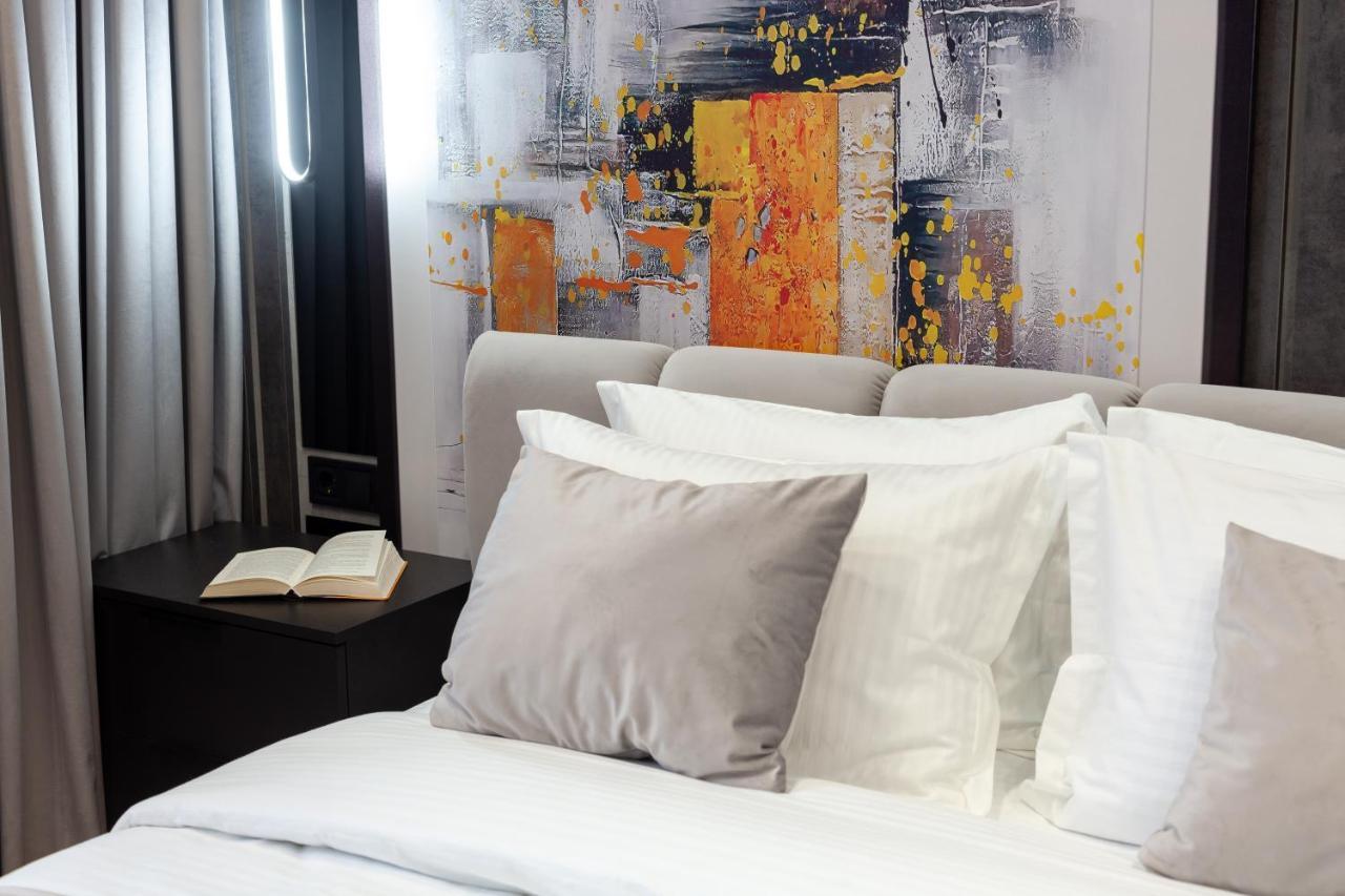 Dream Apartament On Drahomanova Street إلفيف المظهر الخارجي الصورة
