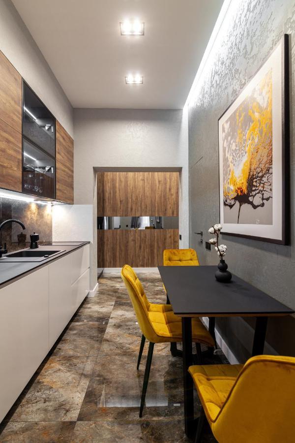 Dream Apartament On Drahomanova Street إلفيف المظهر الخارجي الصورة