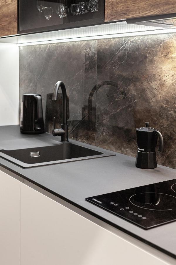 Dream Apartament On Drahomanova Street إلفيف المظهر الخارجي الصورة