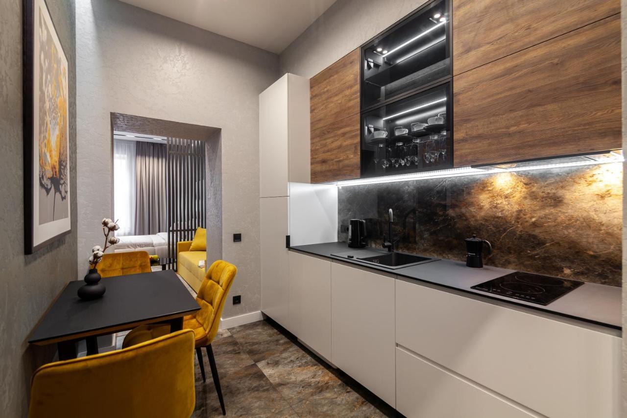 Dream Apartament On Drahomanova Street إلفيف المظهر الخارجي الصورة