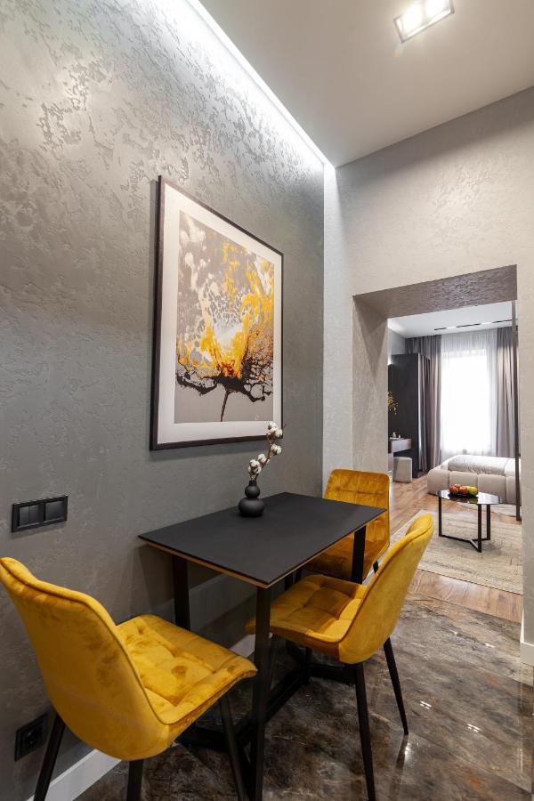 Dream Apartament On Drahomanova Street إلفيف المظهر الخارجي الصورة